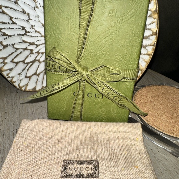 Authentic Gucci card case - Picture 5 of 6